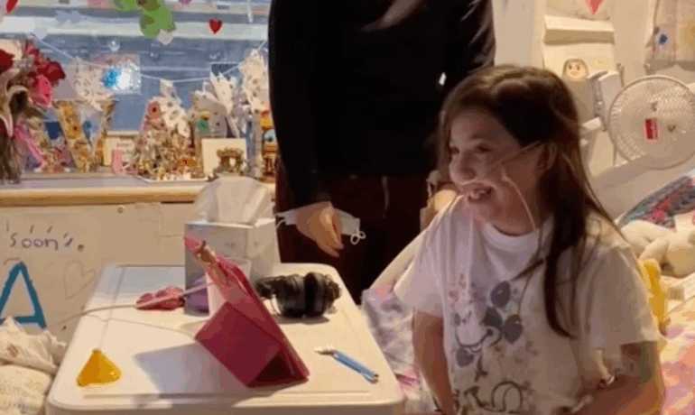 The IndependentMoment 11-year-old girl learns she’s finally getting a transplantAn 11-year-old girl, Ava Cooper, received life-changing news that a donor heart was available for transplant after waiting almost a year..6 hours ago